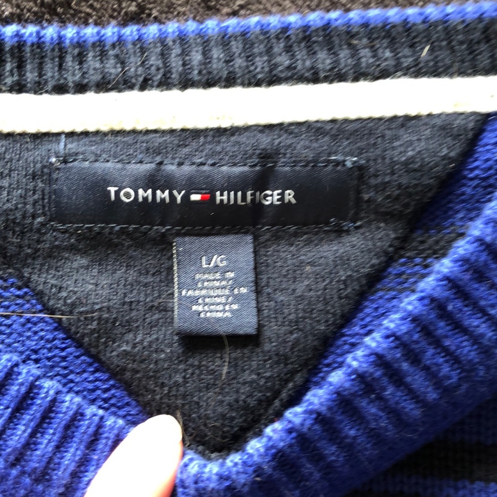 Tommy Hilfiger sweater - Picture 3 of 3